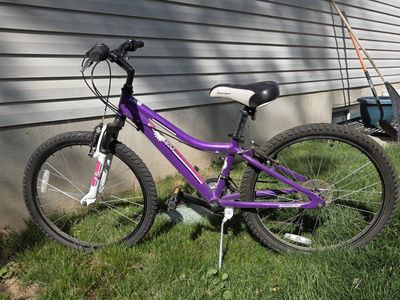 Diamondbacks 24 moving sale