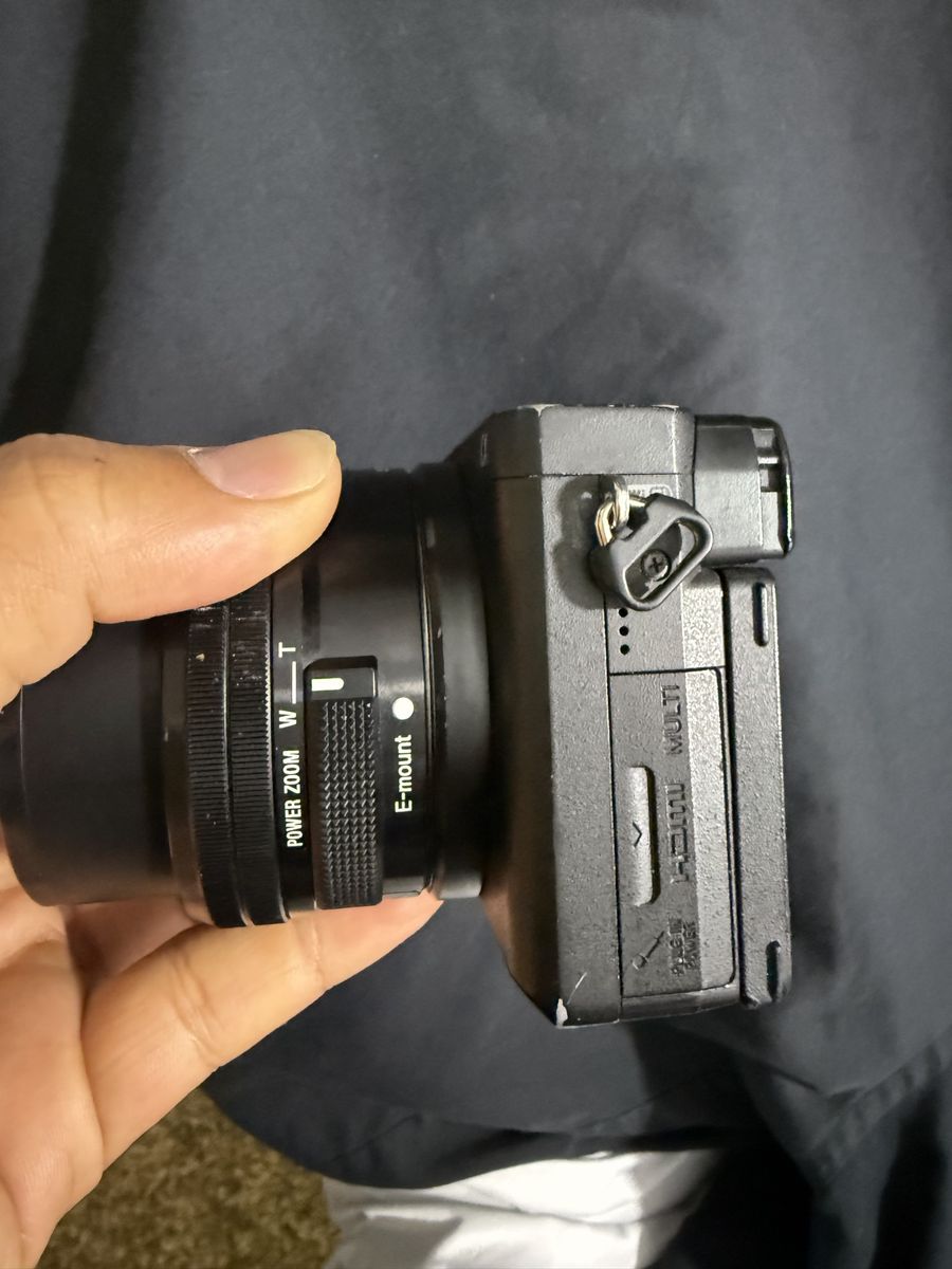 Main image 4