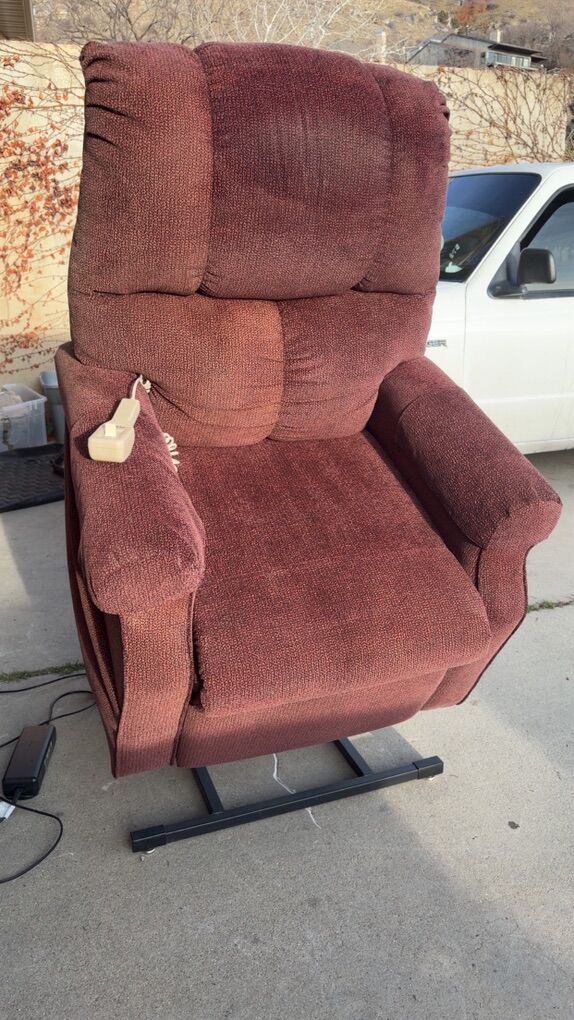 Pride, Power Lift Chair Recliner