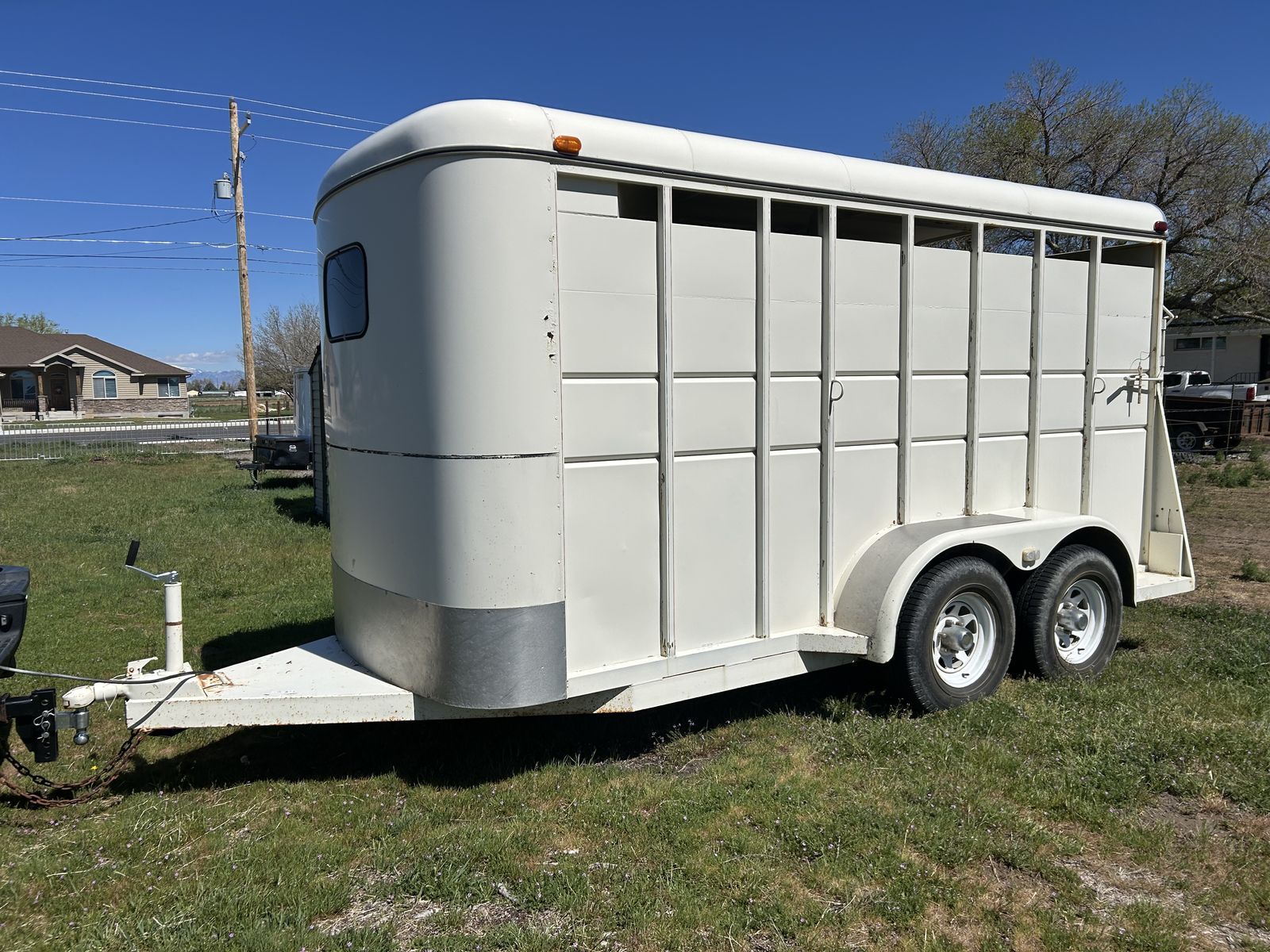 1998 Logan Coach 2-Horse Bumper Pull