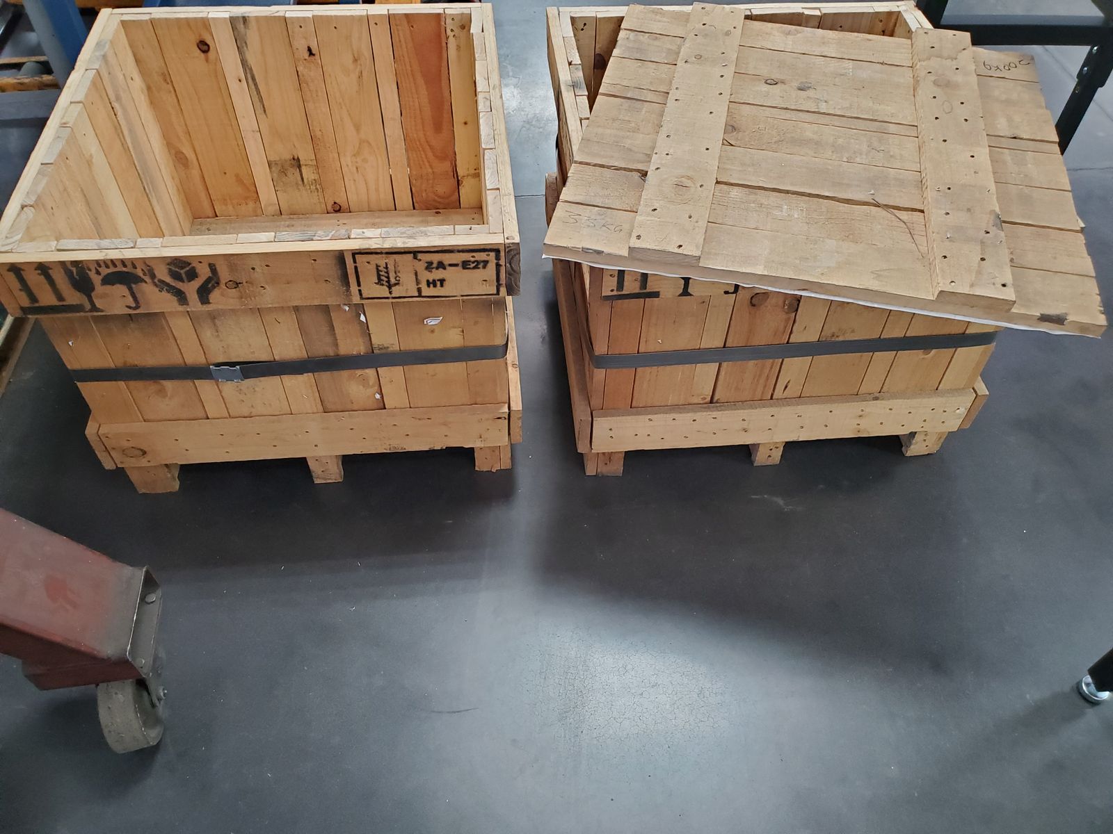 Wood crate