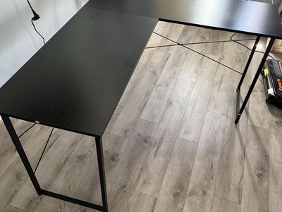 Modern L-Shaped Desk – Black