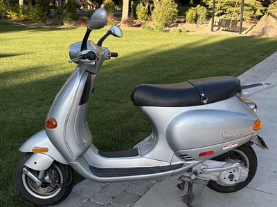 Vespa 2002 ET4