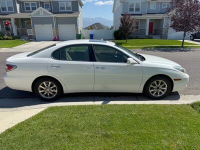 2002 LEXUS ES Base