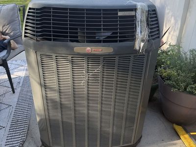 2007 Trane AC unit. - working!