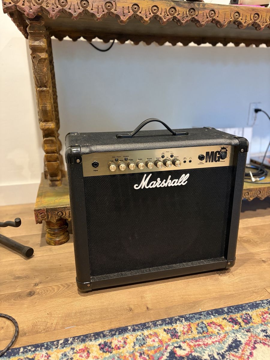 Marshall MG30fx guitar amp