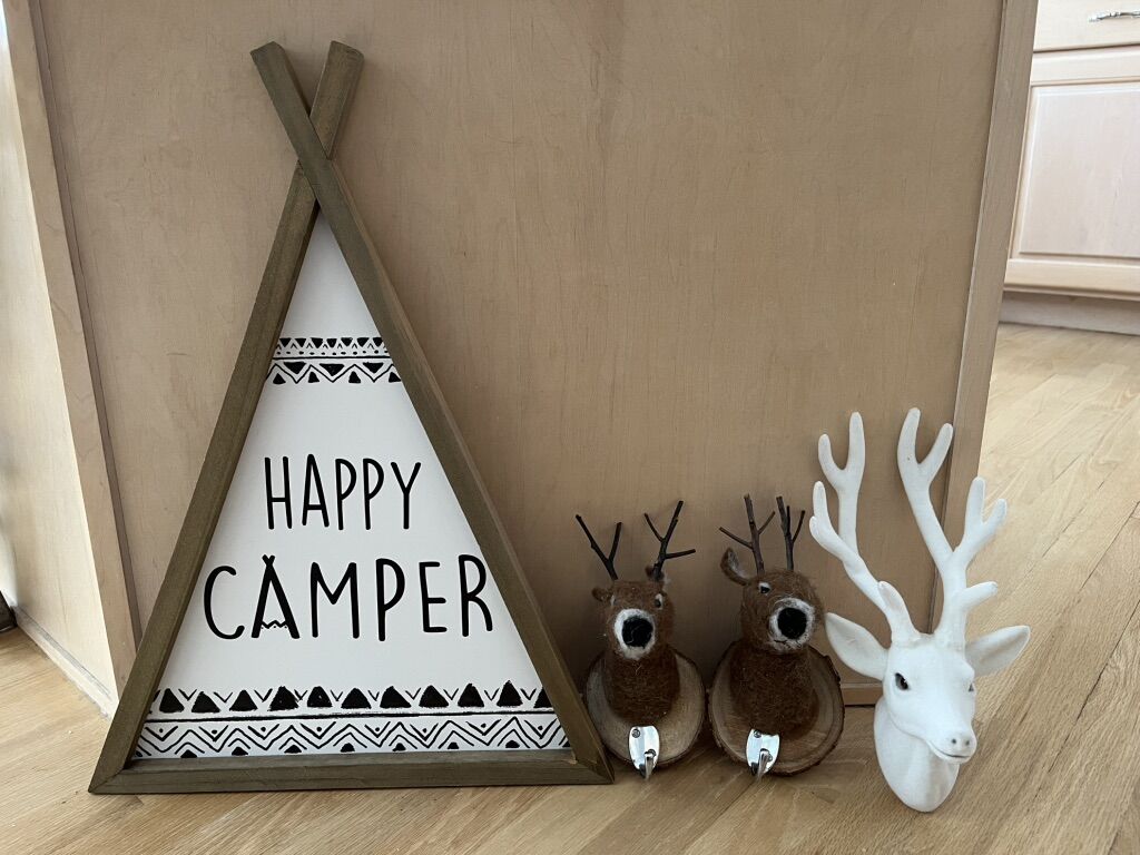 Lot Of New Kids Wall Decor