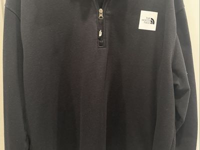 The North Face Black 1/4 Zip Pullover XXL