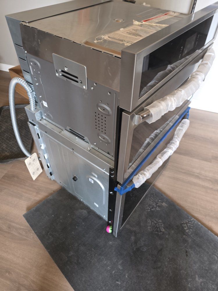 Main image 6
