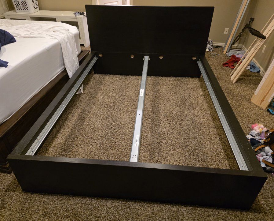 Bed Frame > Queen > Dark Brown