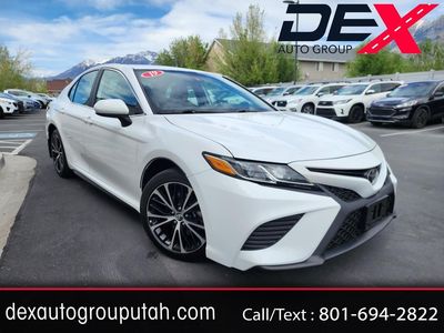 2019 TOYOTA CAMRY SE