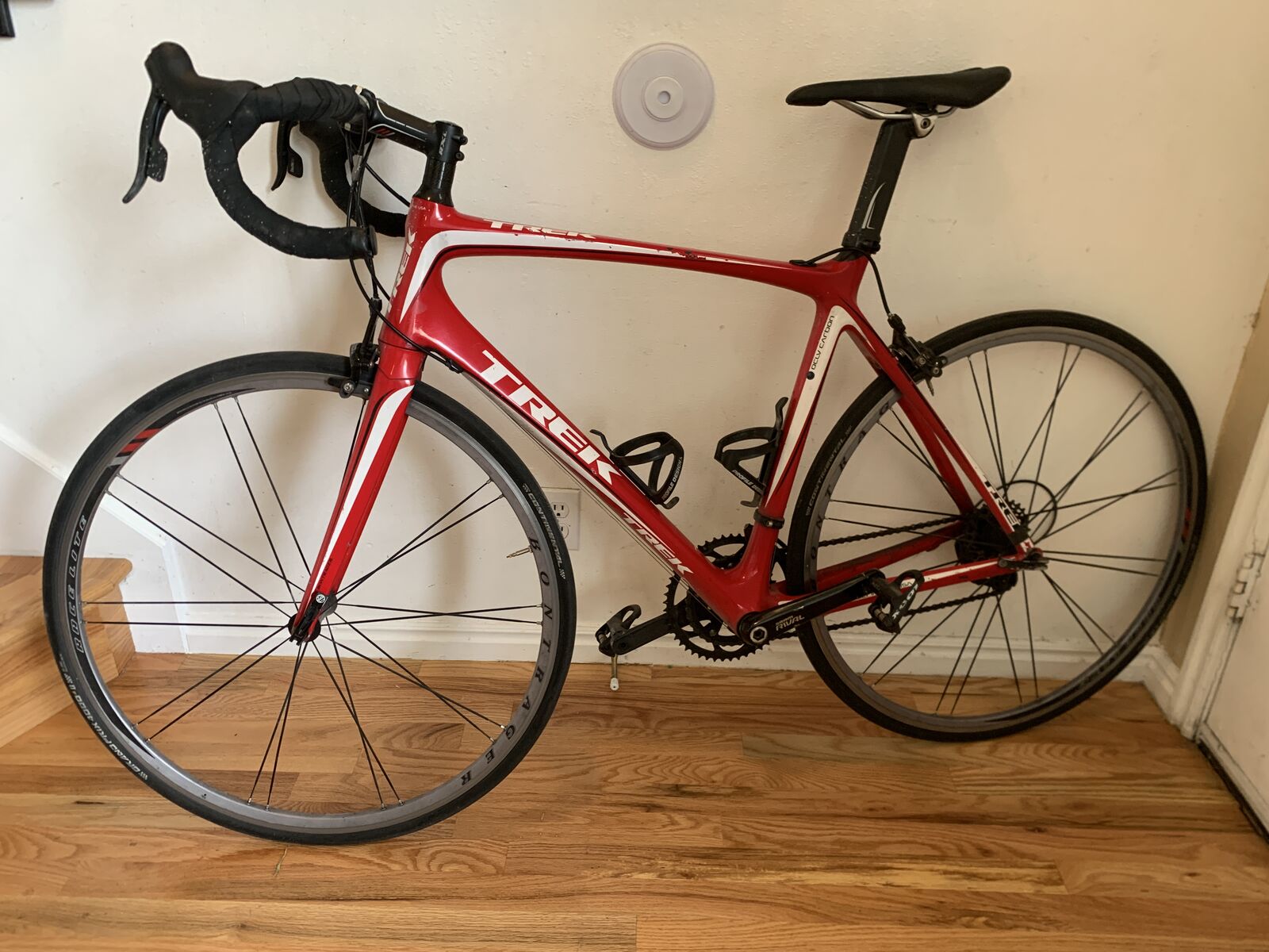 Trek Madone 5.2 road bike - 56 cm frame - super light weight!