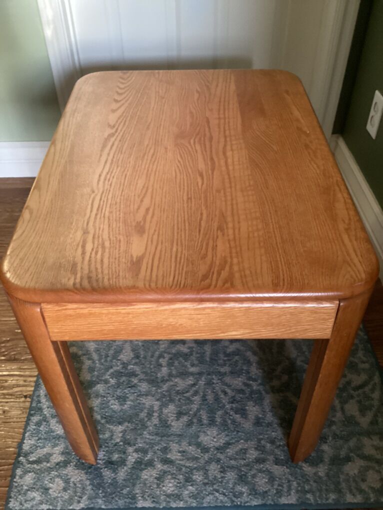 2 Beautiful Wood End Tables (buy 1or 2)