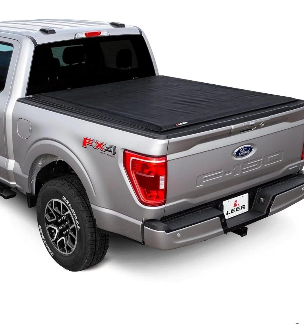 LEER SR250 Soft Rolling Tonneau Cover for 2015+ Ford F-150 with 5'6" Truck Bed - New