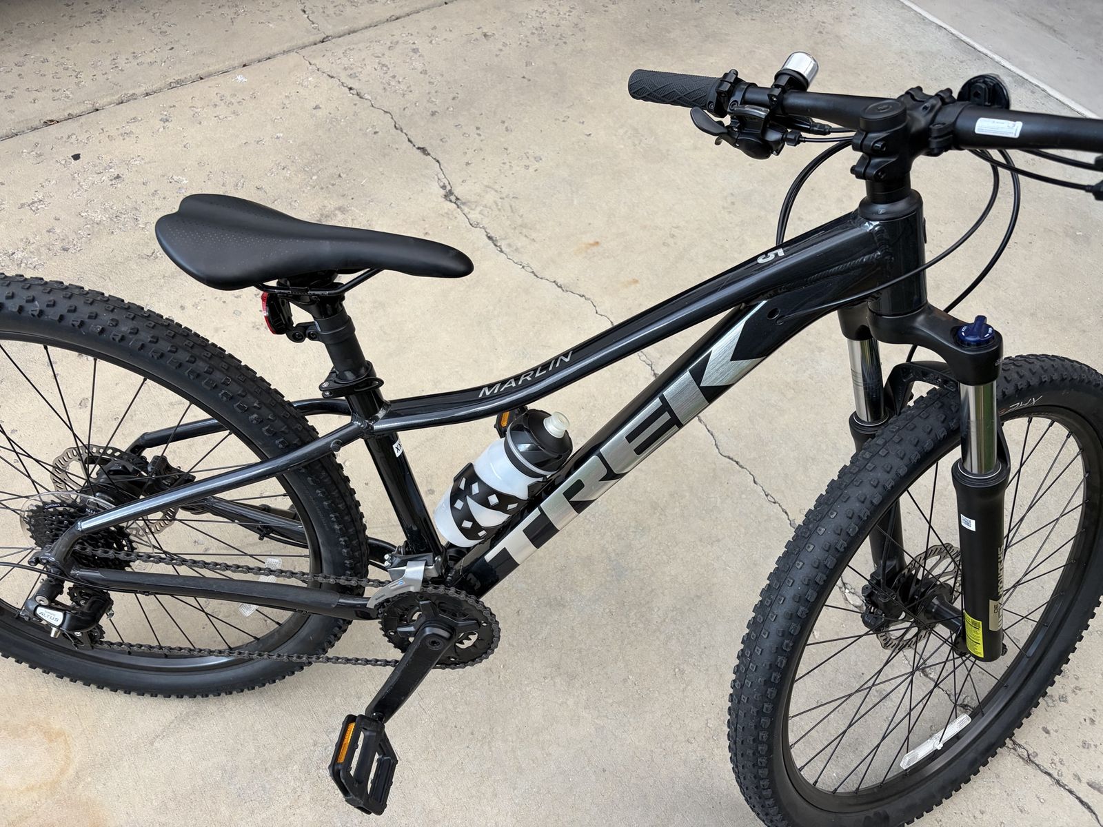 Trek Marlin 5 Mountain Bike $550