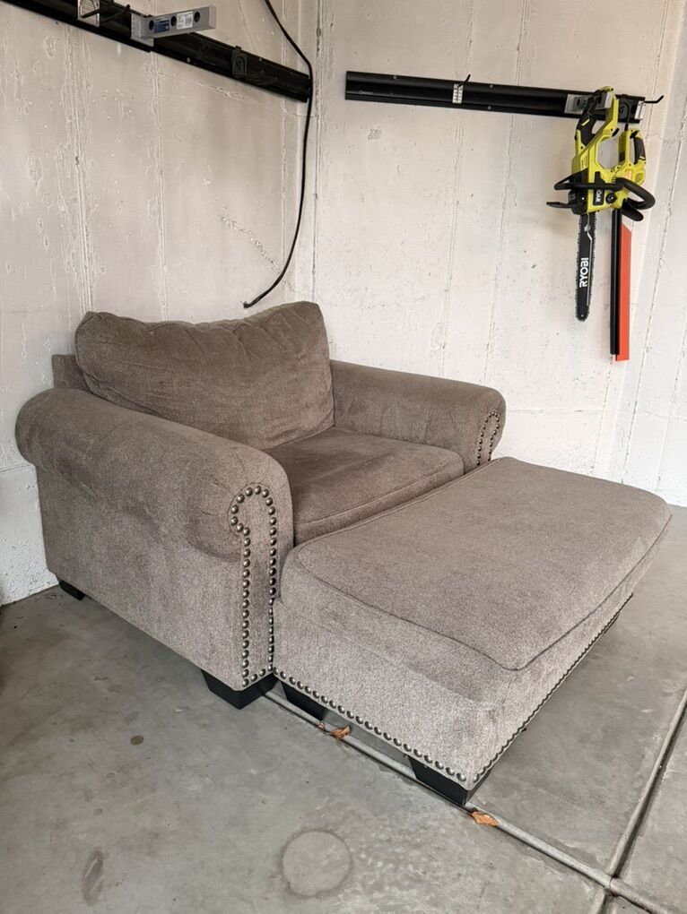 HUGE SOFA LOVE SEAT!!