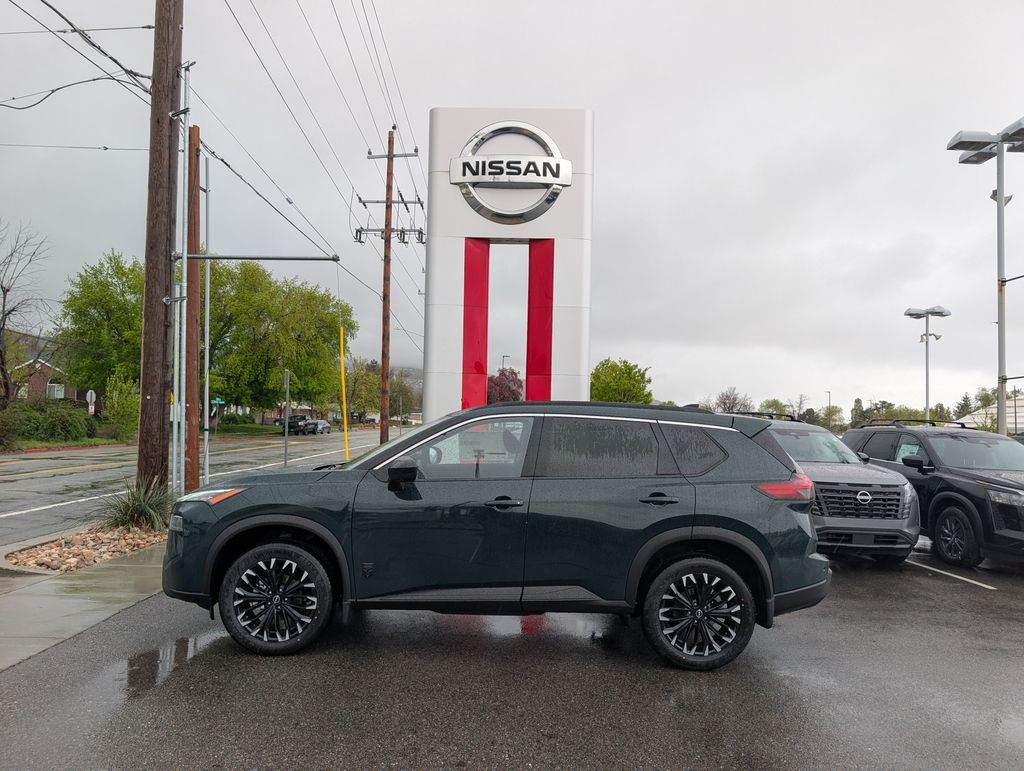 2026 Nissan Rogue Dark Armor