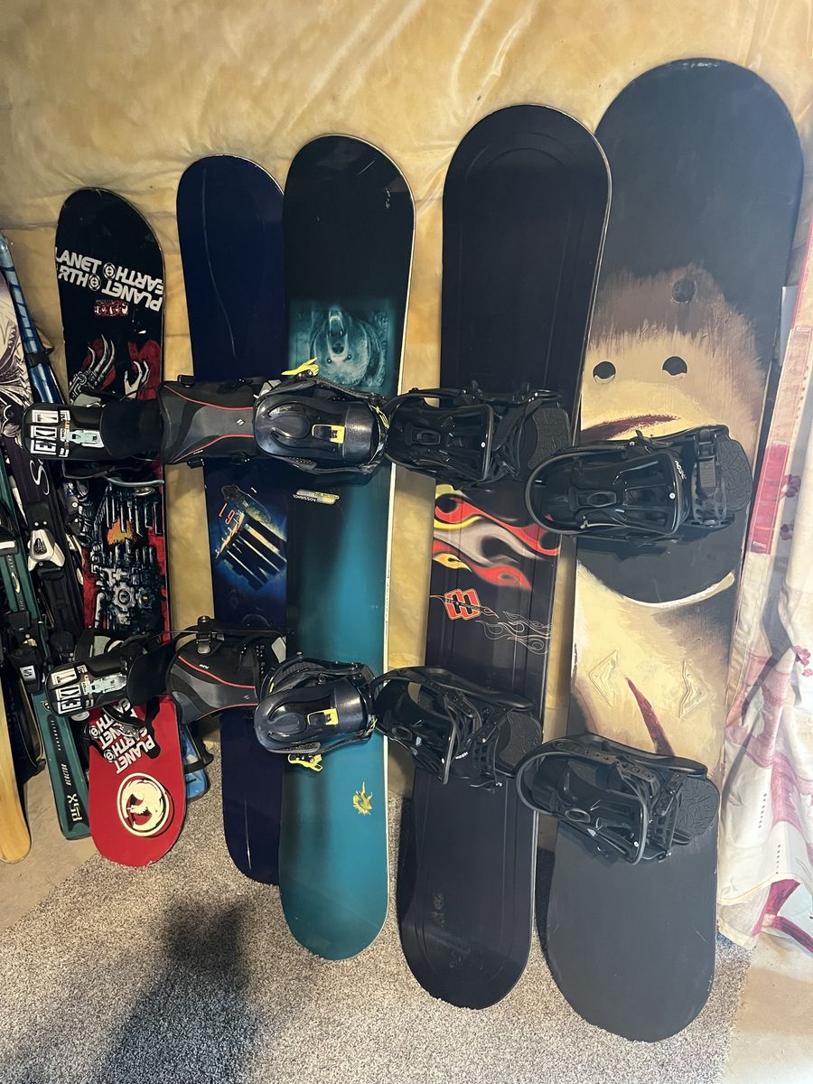 liquidating Step In And Regular Snowboards