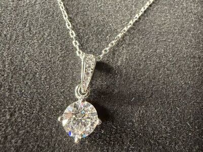 1 Carat Moissanite Diamond Pendant 18k Clad 925 S