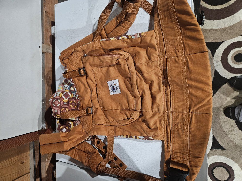 Gently Used ErgoBaby Organic Baby Carrier - Desert