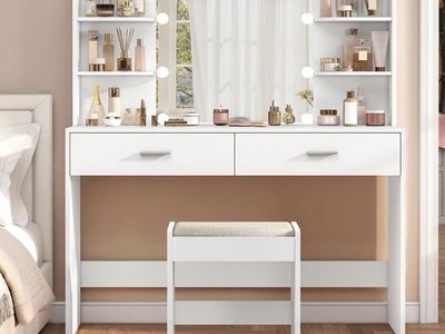 Usikey vanity with mirror and lights