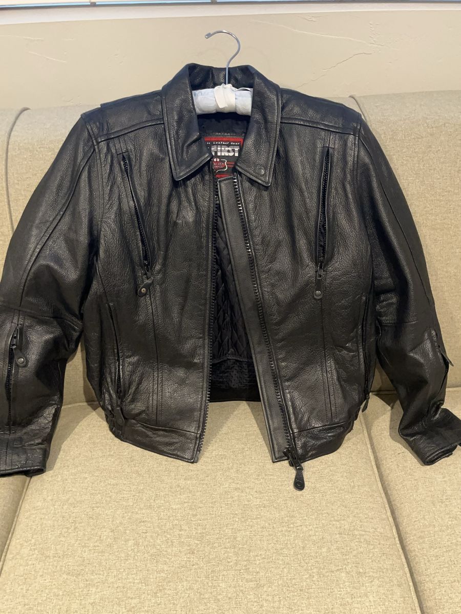 First Classic Leather Gear Women’s (M)  Black Leather Motorcycle Jacket with Thinsulate Lining