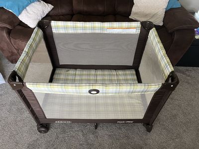 Graco Pack n Play portacrib