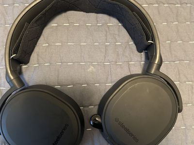 Steel series arctics 3 blue tooth wireless headset