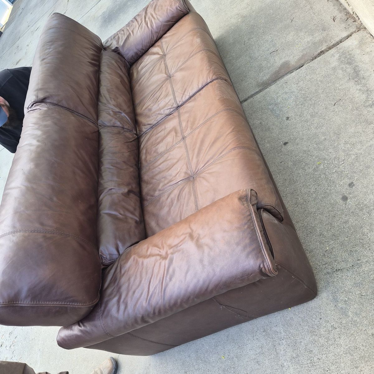 FREE COUCH