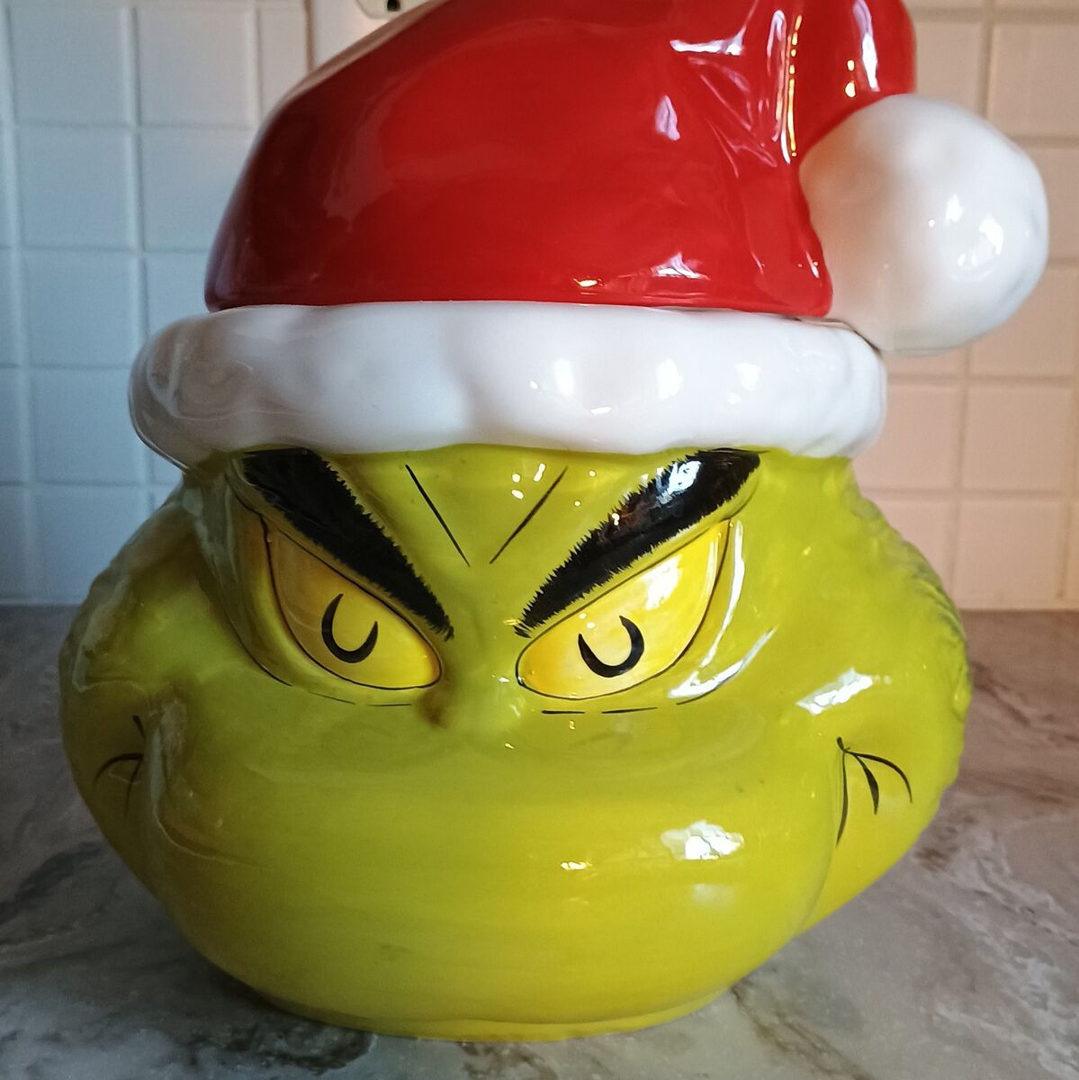 Grinch Cookie Jar+ Cups