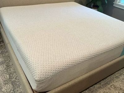 Casper Snow Max Queen Mattress