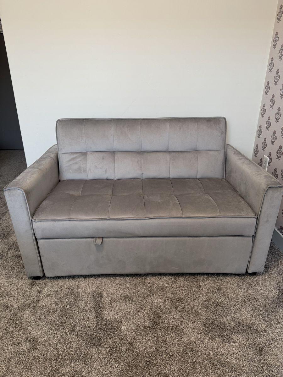 Gray Velvet Tufted Convertible Sleeper Sofa Loveseat with Pull-Out Bed