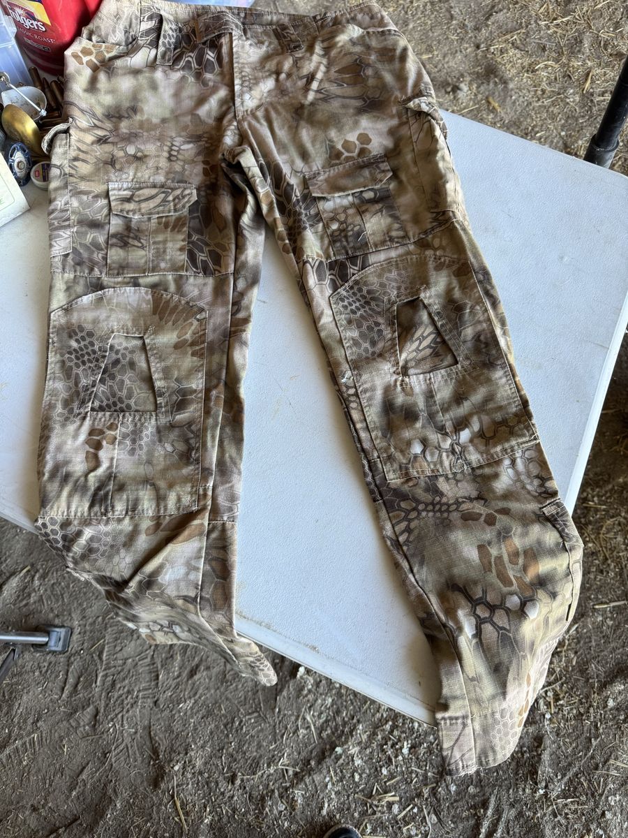 Kryptek Camo Tactical Pants Size Large