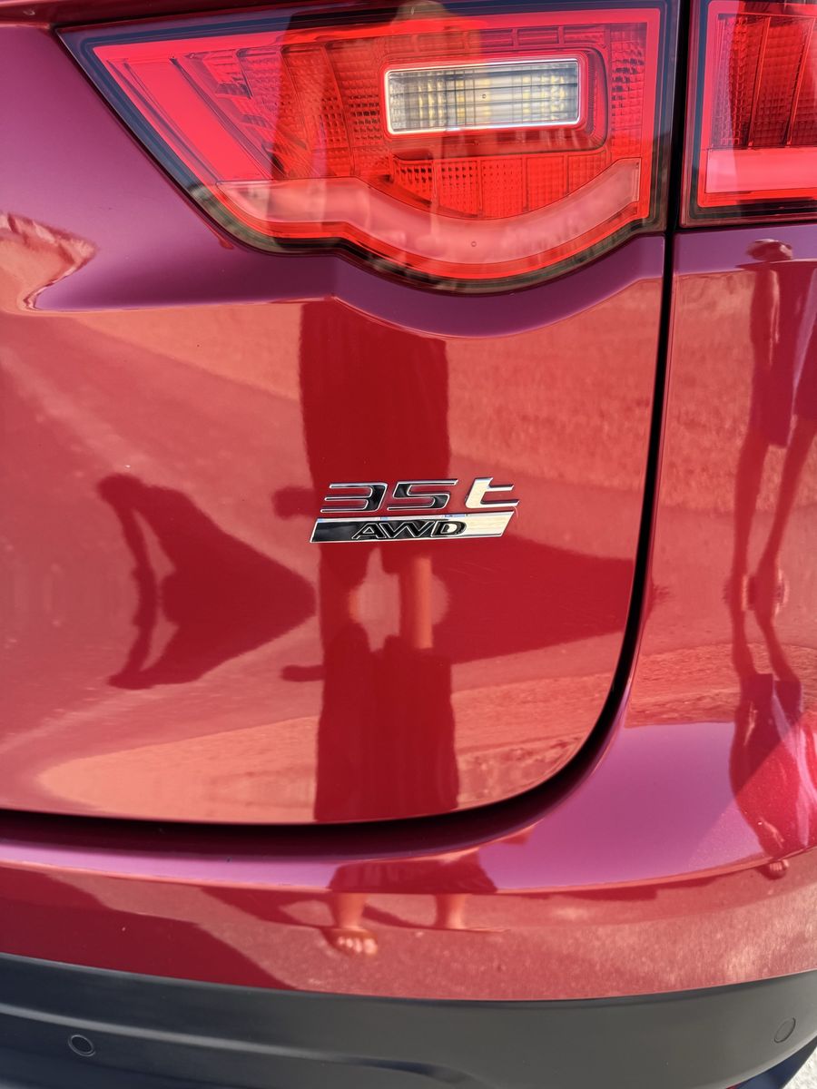 Main image 5