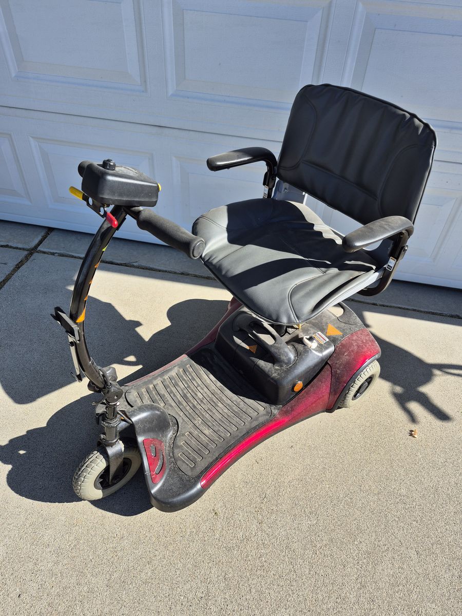 Red Mobility Scooter - Compact 3-Wheel Electric Power Chair COOPER