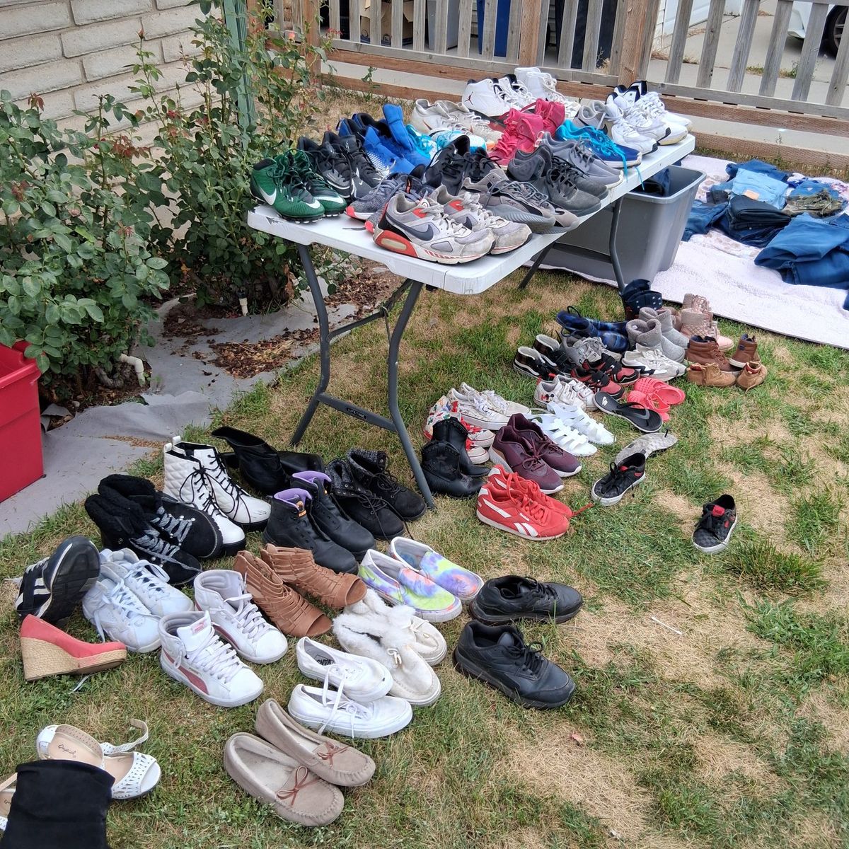 Main image 4