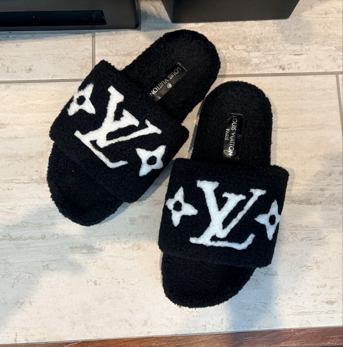 Beautiful Fluffy Non Slip Designer Slippers New