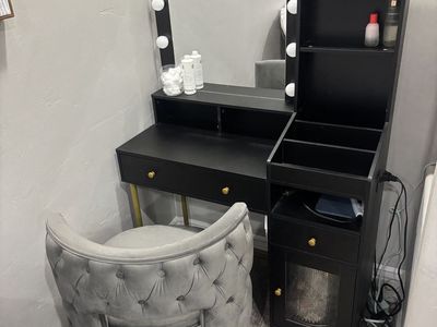 Makeup Vanity with chair