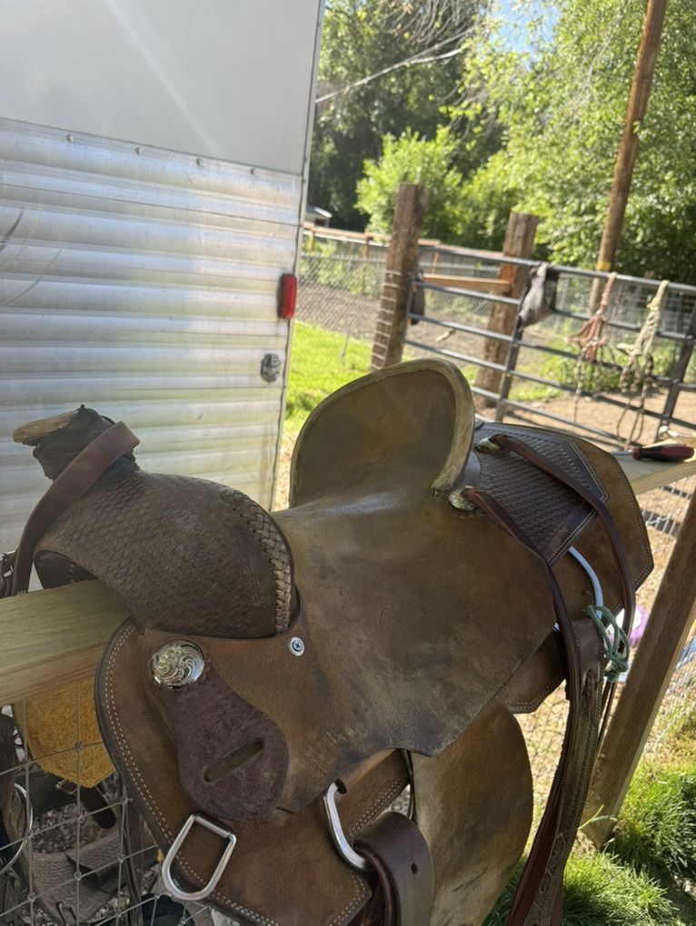 15 Inch Saddle