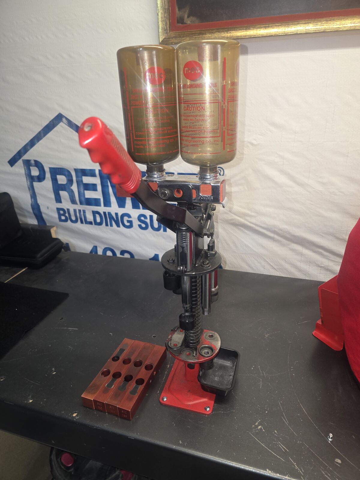 Mec 600 jr 12 gauge loader with extra charge bars