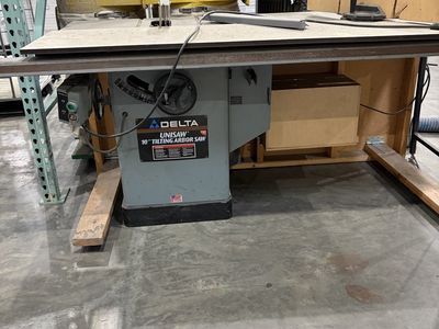 DELTA Unisaw 10" Tilting Arbor Saw - Industrial Table Saw with Woodtek Dust Collection”