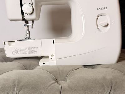 Brother LX2375 Free Arm Sewing Machine Floral Pattern Plastic White