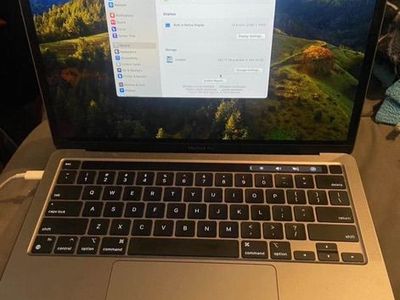 MacBook Pro M1 13 inch 8/512GB