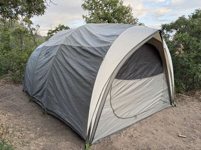 REI Kindom 8 Camping Tent 8 Person Tent LIKE NEW