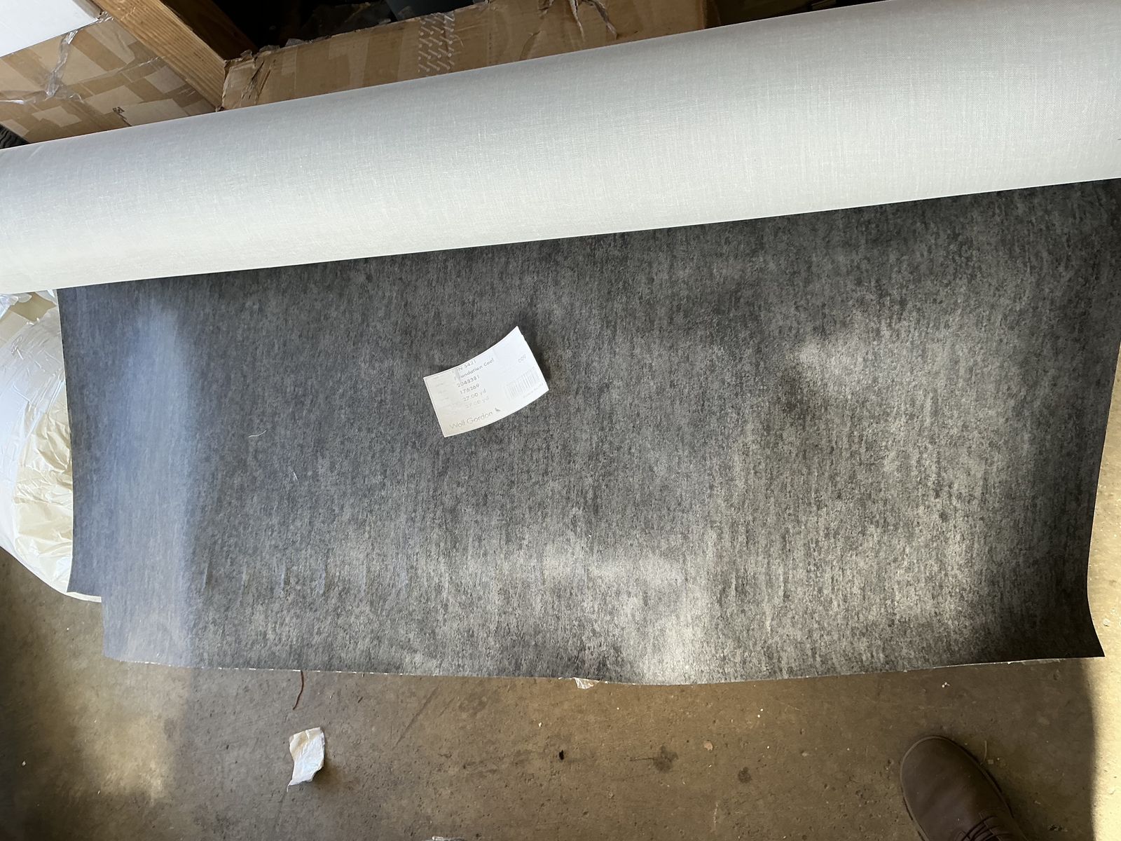 Wallcovering / Wall Protection - Approx. 27 Yards