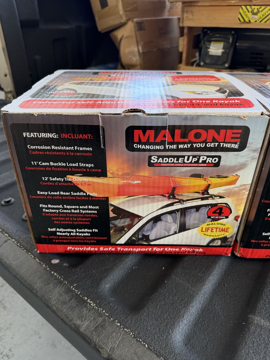 Malone Saddle Up Pro Universal Car Rack Kayak Carrier (Set of 4) with Bow and Stern Lines (New in box)