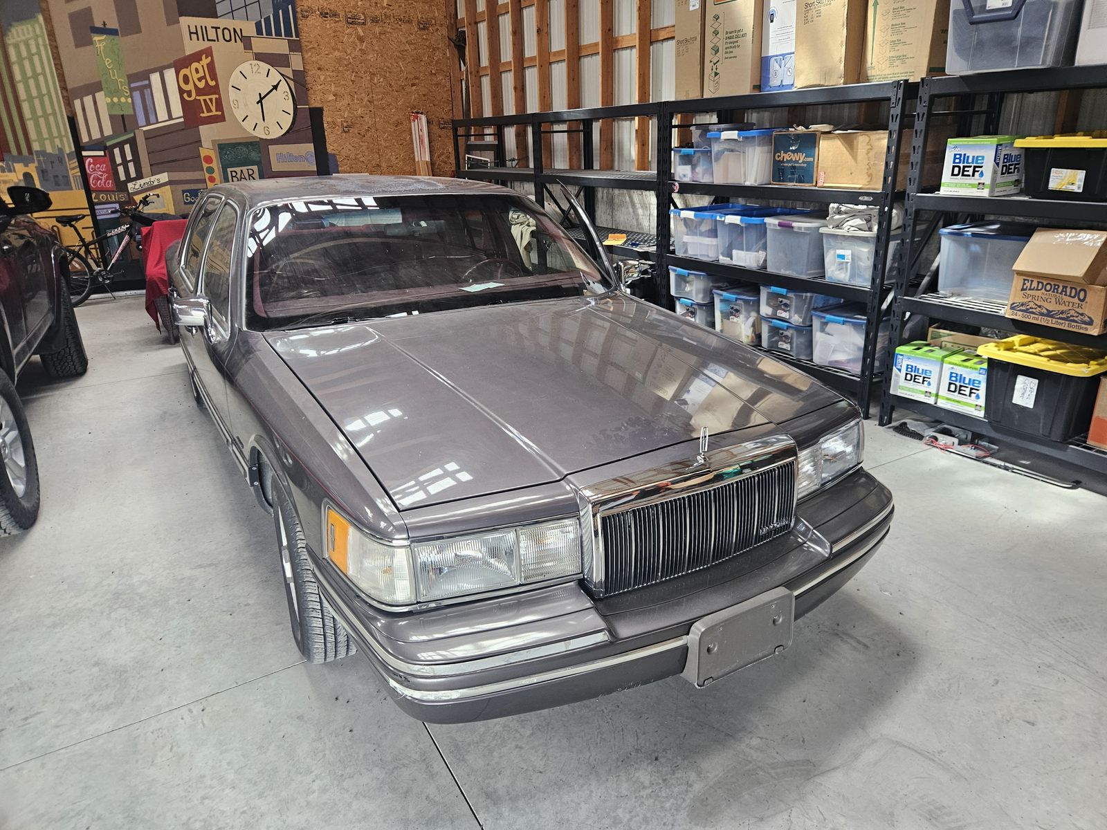 1991 Lincoln Town Car Base