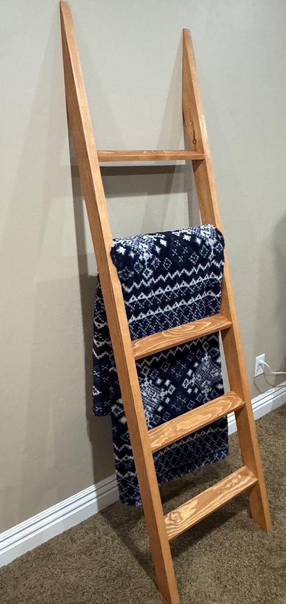 Handmade Pine Blanekt Ladder