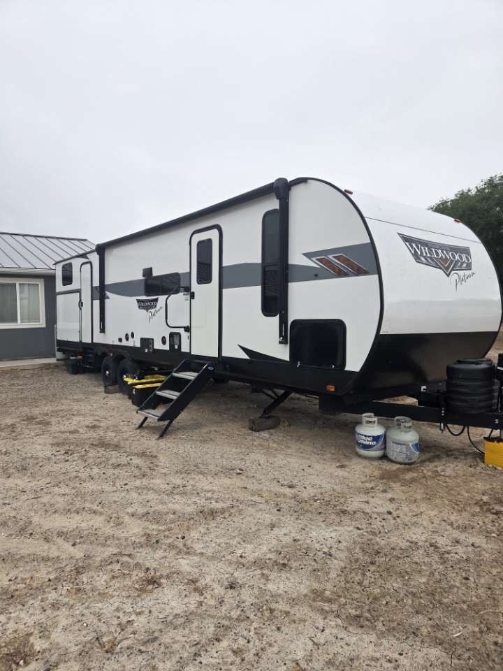 2023 Forest River Wildwood Platinum 32BHDS