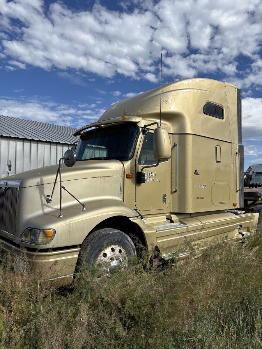 2001 International 9200i 